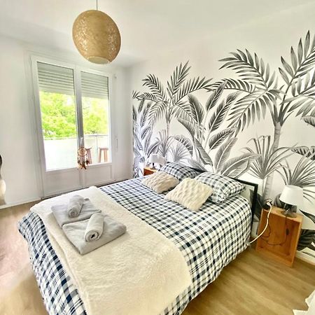 Superbe Appartement Au Calme Avec Parking Gratuit. Mérignac Екстериор снимка