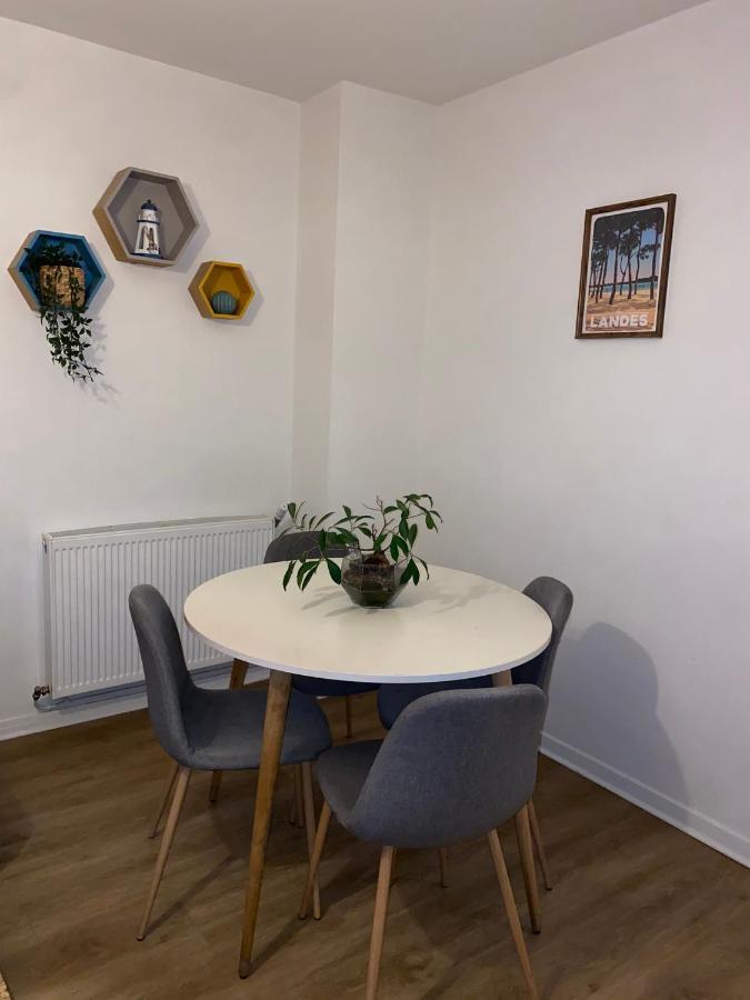 Superbe Appartement Au Calme Avec Parking Gratuit. Mérignac Екстериор снимка